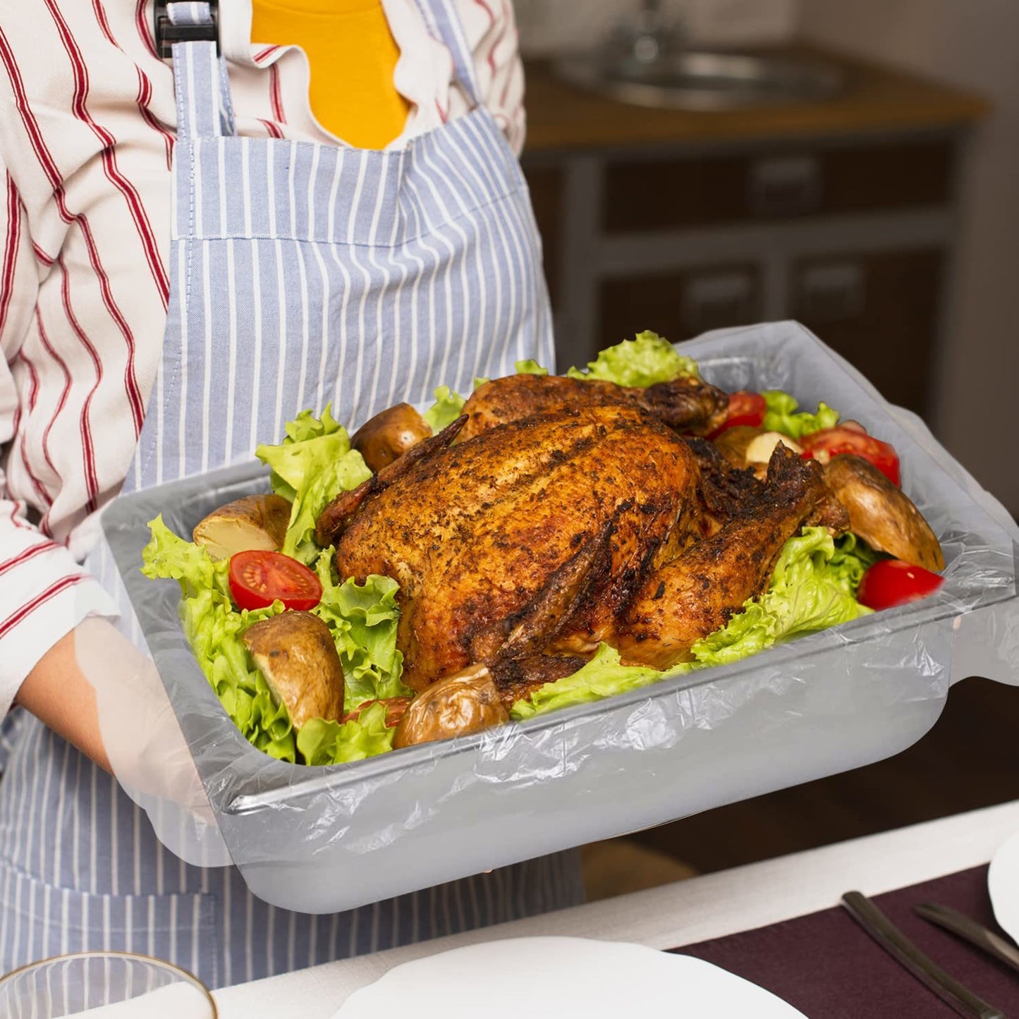 "Pack of 250 Disposable Polyethylene Steam Table Pan Liners with Twist Tie - 24x17 Inches for 1/2 Size Pans: The Ideal Solution for Caterers, Cafeterias, and Restaurants"